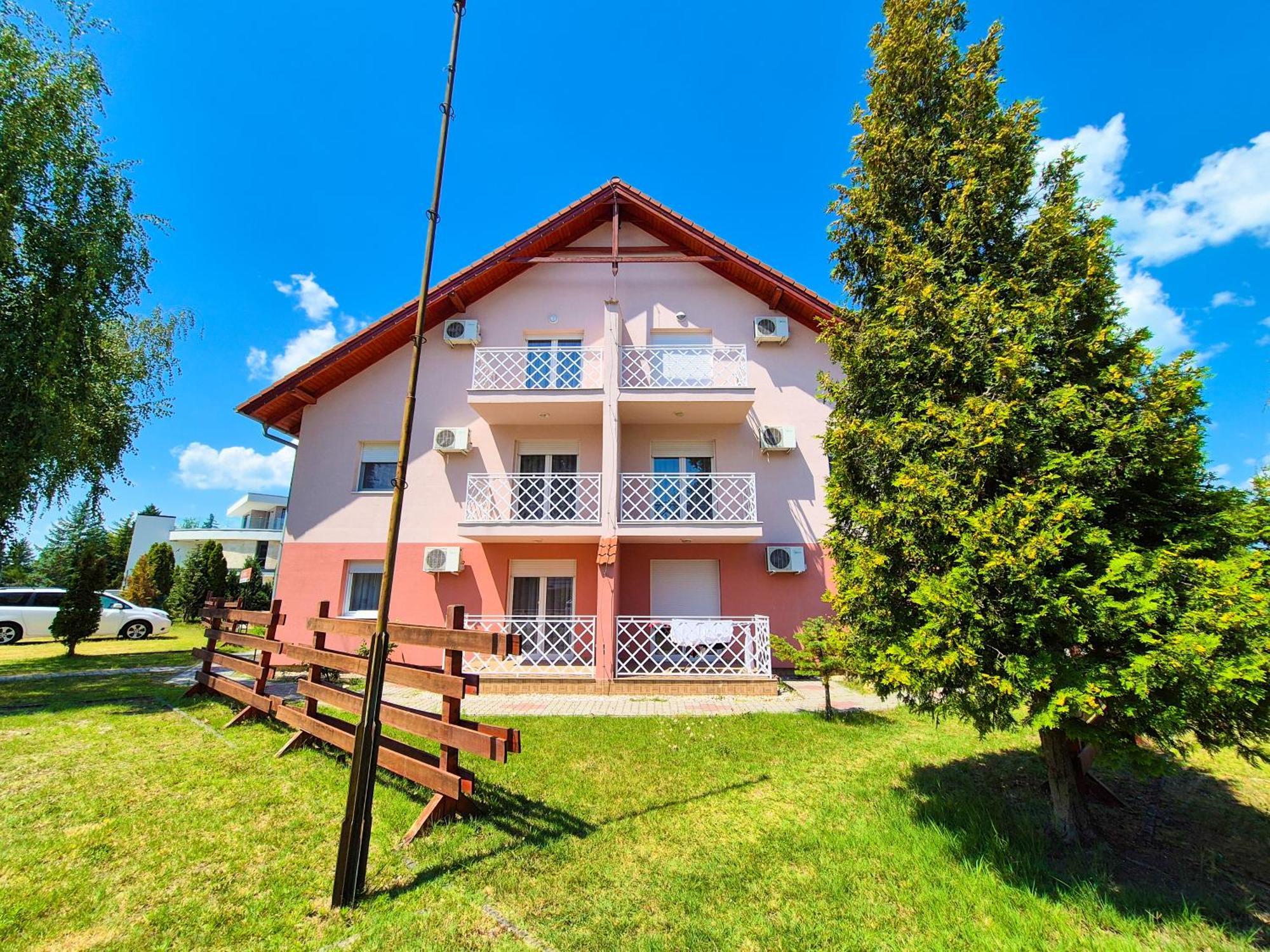 Ildiko Apartmanhaz Zamárdi Extérieur photo