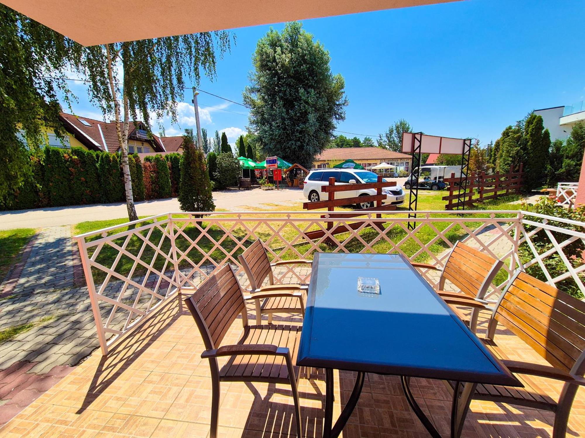 Ildiko Apartmanhaz Zamárdi Extérieur photo
