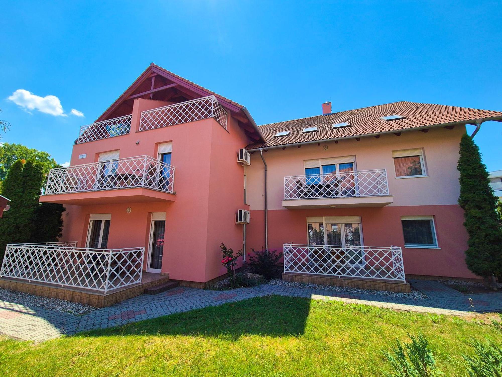 Ildiko Apartmanhaz Zamárdi Extérieur photo