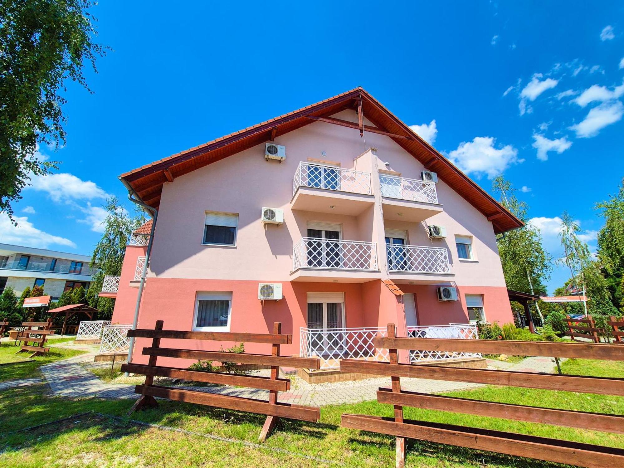 Ildiko Apartmanhaz Zamárdi Extérieur photo