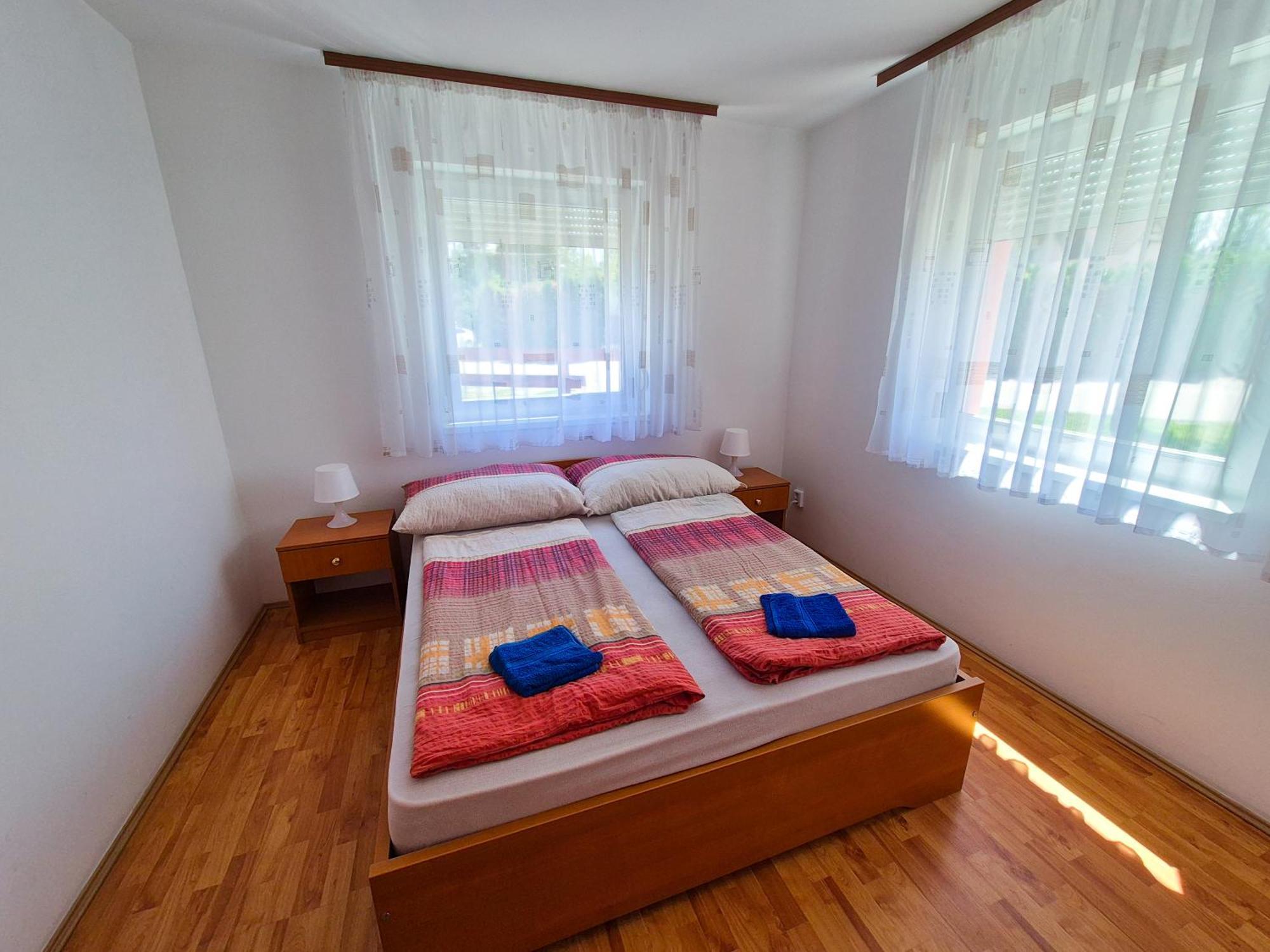 Ildiko Apartmanhaz Zamárdi Extérieur photo