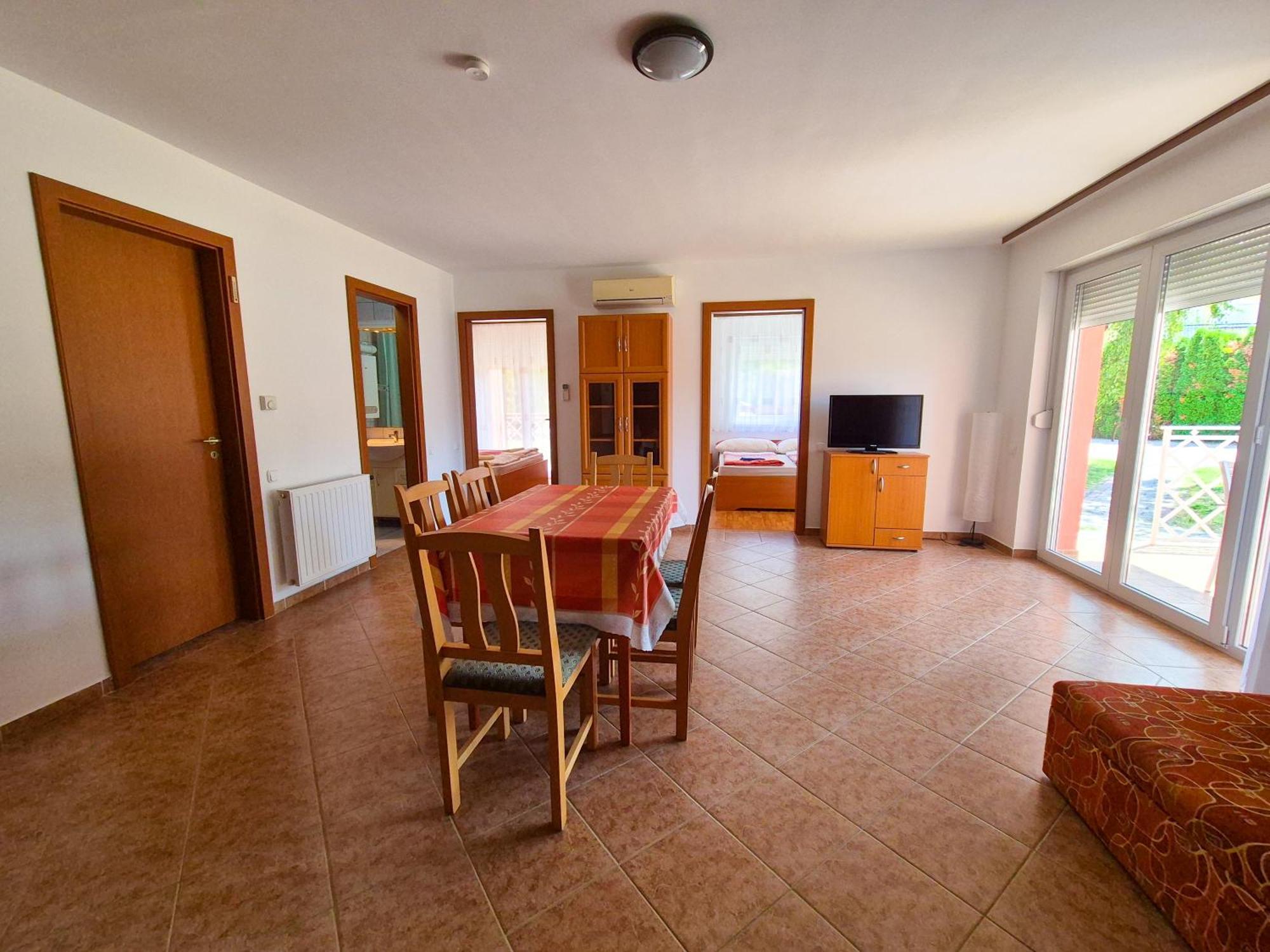Ildiko Apartmanhaz Zamárdi Extérieur photo
